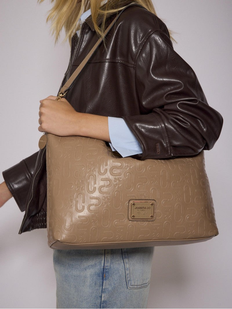 Cartera Porta Notebook Camel Monogram