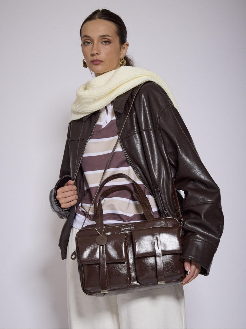 Cartera Grande Color Cacao Roxie