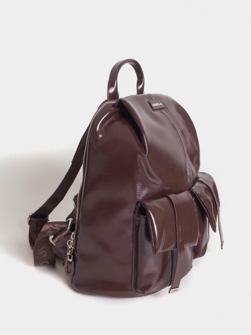 Mochila Cacao Efecto Charol Roxie
