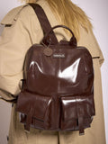 Mochila Cacao Efecto Charol Roxie